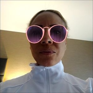 Meet your Posher, Sherry